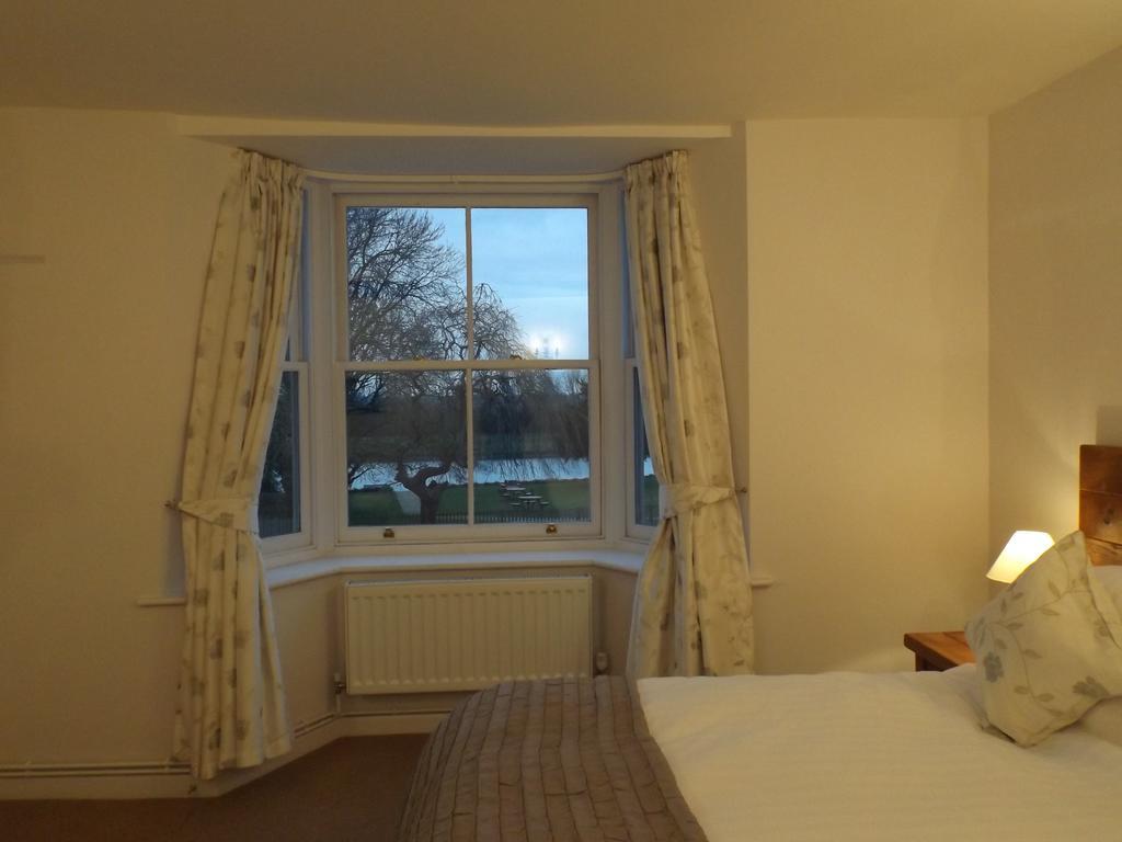 Old Riverview Guest House Earith Kamer foto